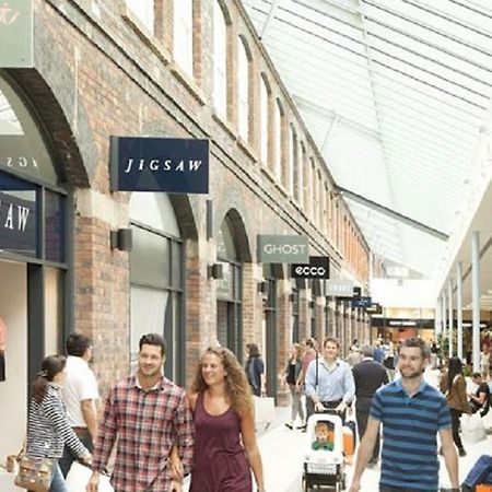 Swindon City Centre Duplex - Entercloud9Sa Exterior foto